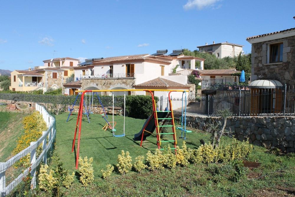 Residence Bouganvillage Budoni Bagian luar foto