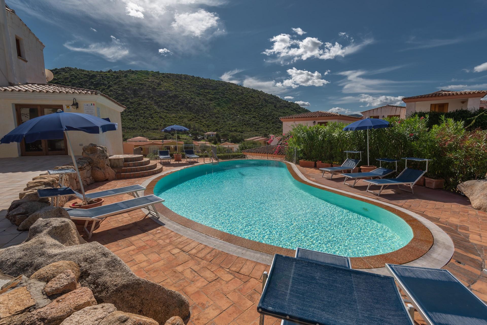 Residence Bouganvillage Budoni Bagian luar foto