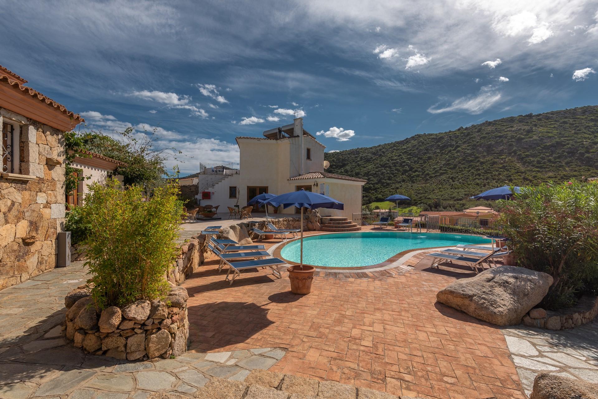 Residence Bouganvillage Budoni Bagian luar foto